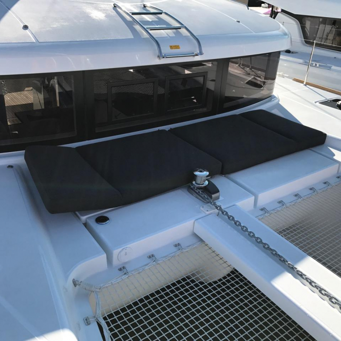 Saudade | Lagoon 40 photo 5