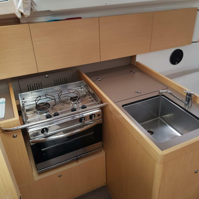 Kolibri | Oceanis 35.1 photo 3