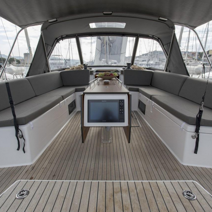 Astrid | Dufour 530 photo 1