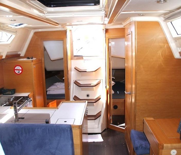 Arianna | Elan 410 performance photo 8