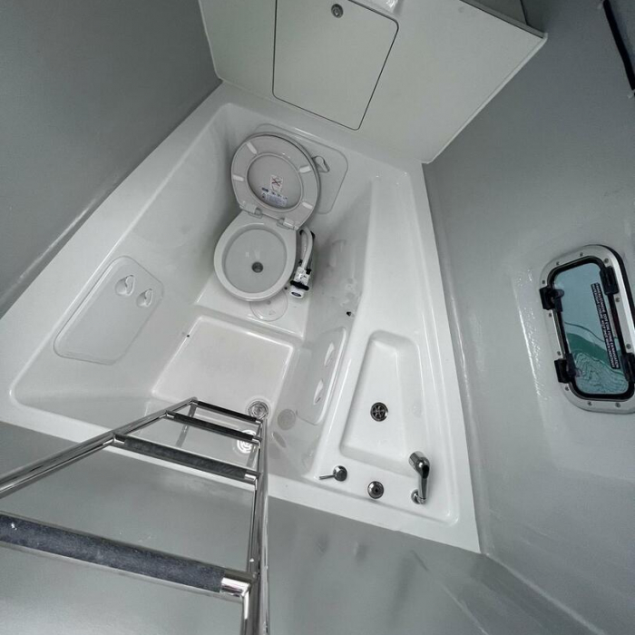 SILVER ELLI | Lagoon 46 photo 11