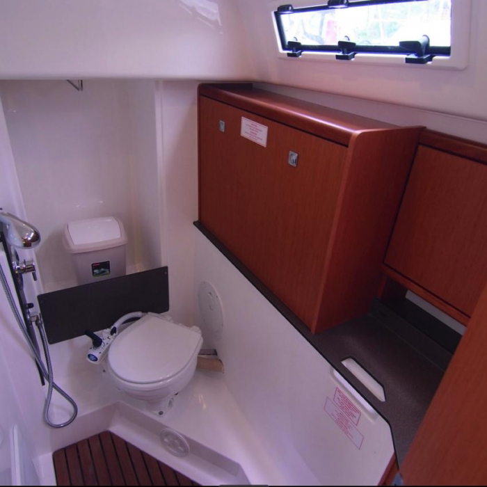 Pulenat | Bavaria Cruiser 33 photo 16