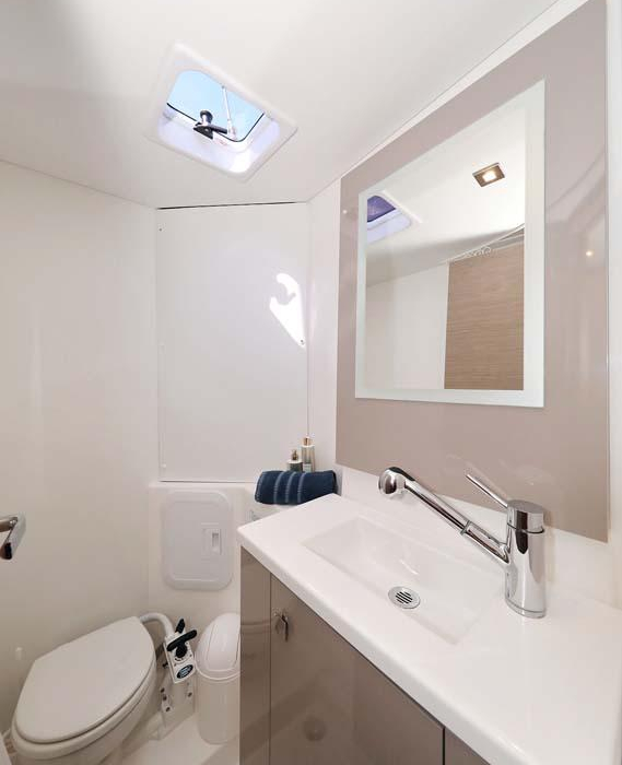 Canopus | Fountaine Pajot LUCIA 40 photo 2