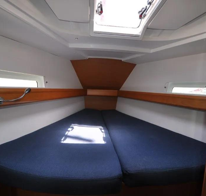 FourTwo | Sun Odyssey 409 photo 11