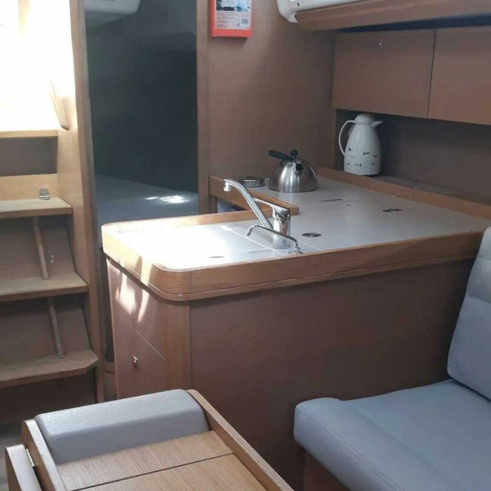 White Pearl | Dufour 350 Grand Large photo 4