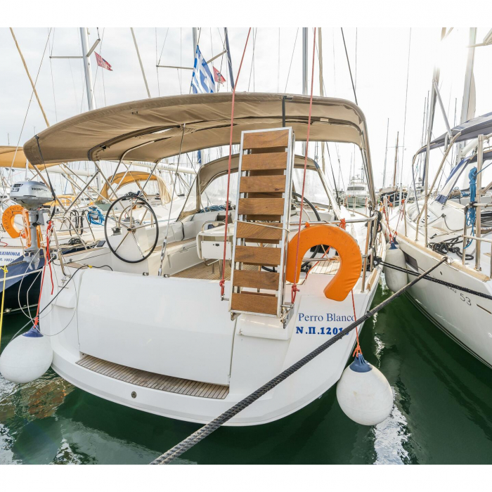 PERRO BLANCO | Sun Odyssey 519 photo 4