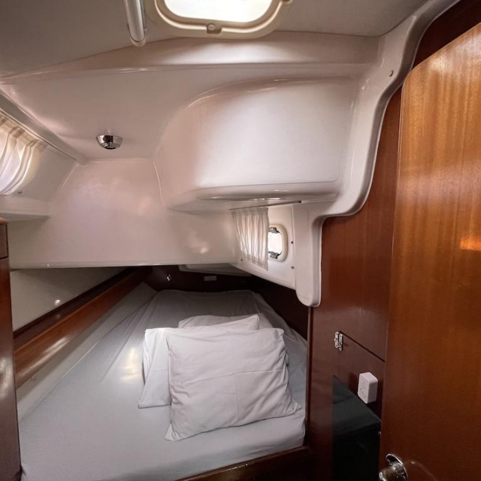 Classic | Bavaria 44 photo 8