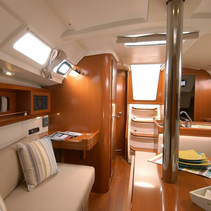 Seneca | Oceanis 34 photo 6