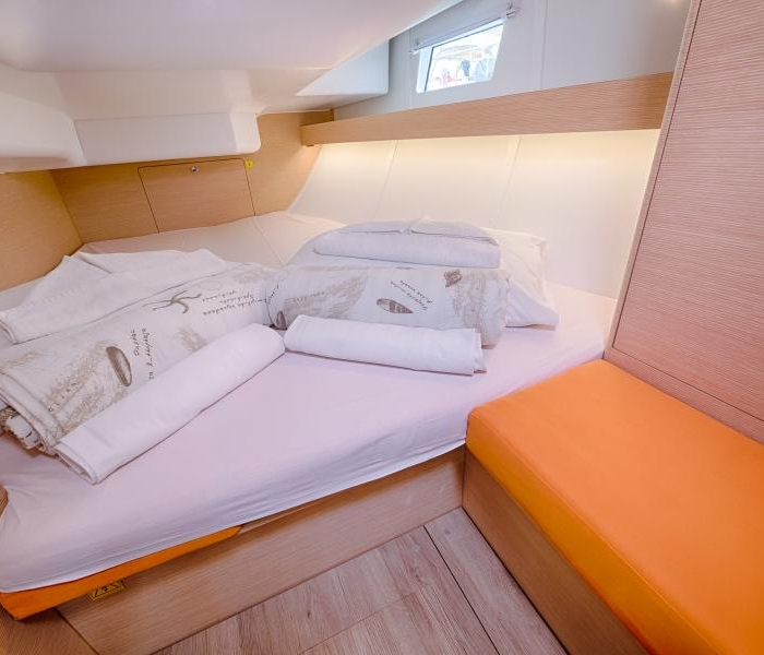 Happy | Elan 40 Impression photo 10