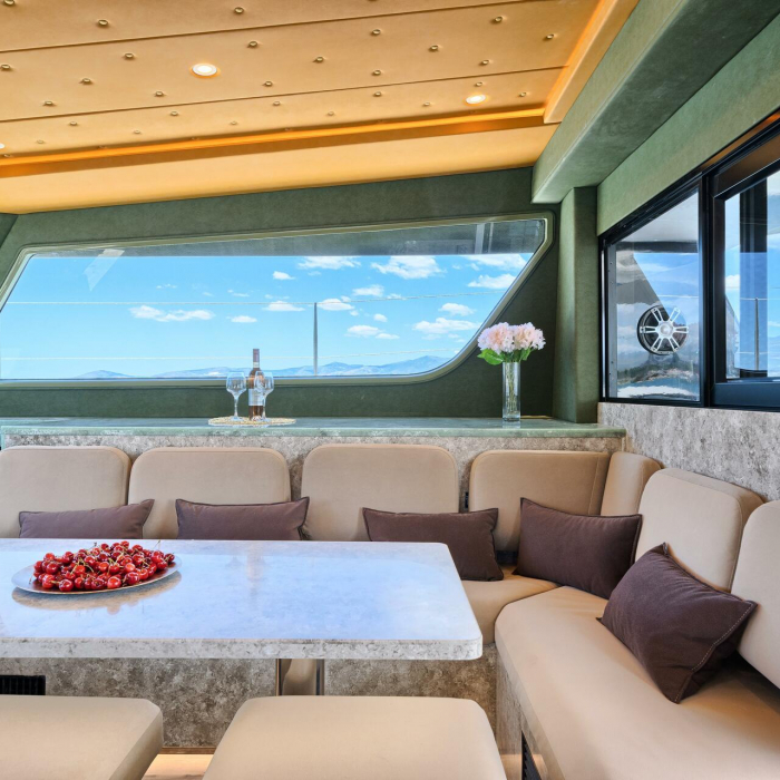 Gold | Luna 49 photo 21