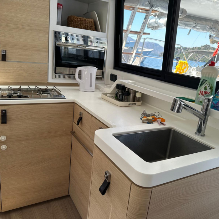 Catalina | Aventura 37 photo 6