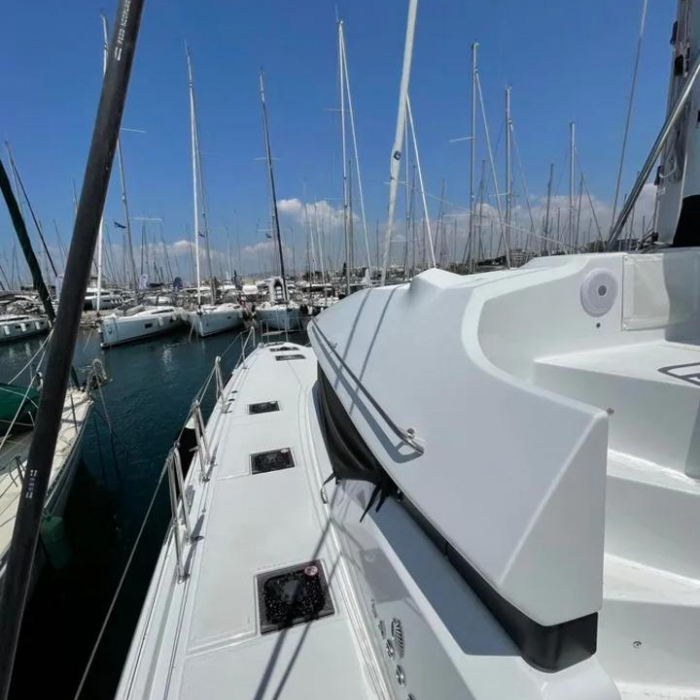 Silhouette | Lagoon 50 photo 15