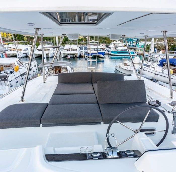 Kosmo | Lagoon 46 photo 2