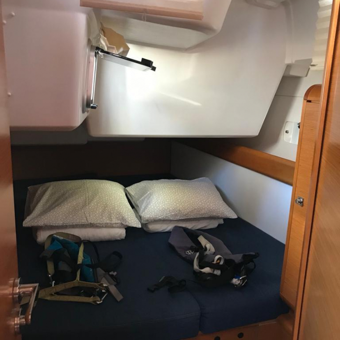 Alboran Bourbon (Las Galletas) | Sun Odyssey 519 photo 12