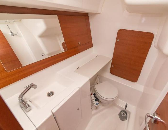 PIPPI (new engine 2024.) | Dufour 335 Grand Large photo 10