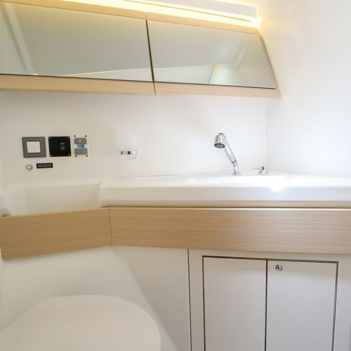 Eirene - Standard line | Oceanis 46.1 photo 30