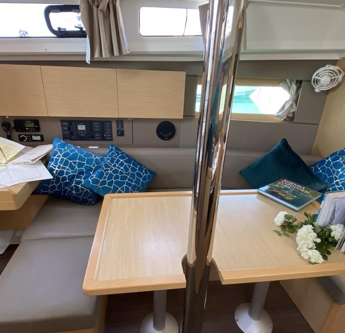 Nodus | Oceanis 35.1 photo 9