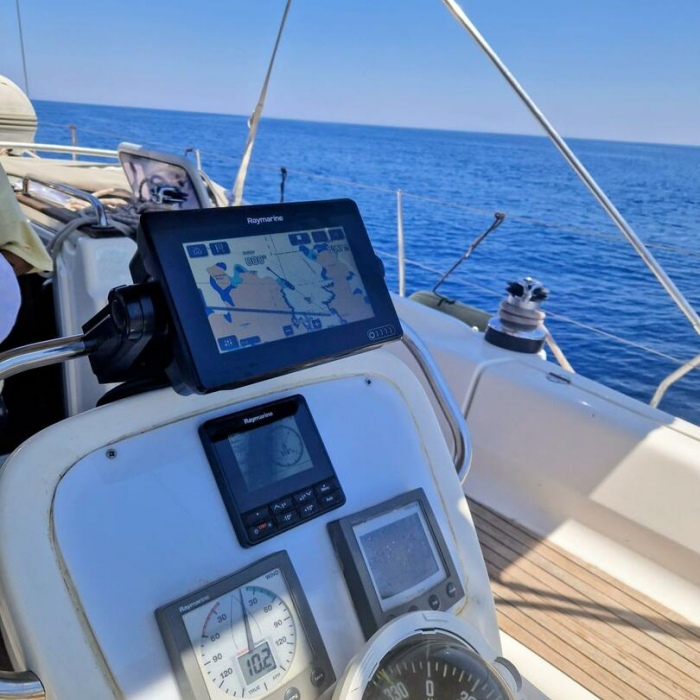 Siesta | Bavaria 38 photo 2