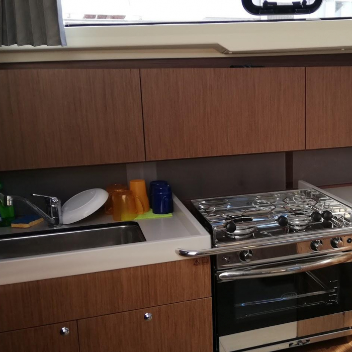 Chica | Oceanis 38.1 photo 4