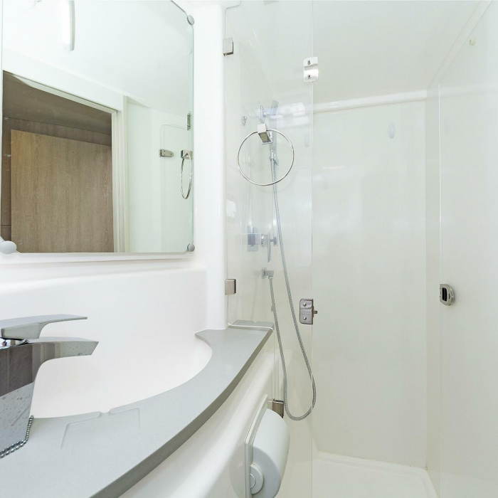 Satisfaction | Leopard 48 A/C & GEN photo 24