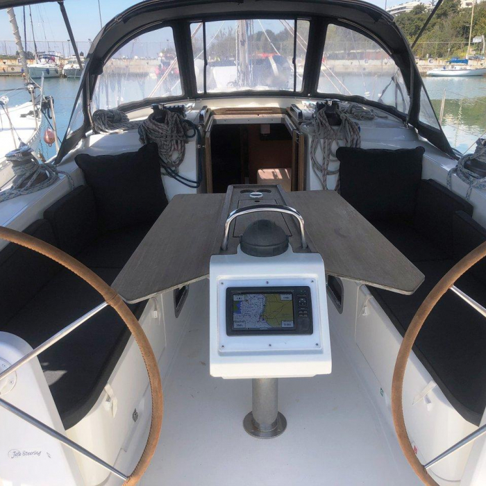 Hermes | Bavaria Cruiser 41 photo 8