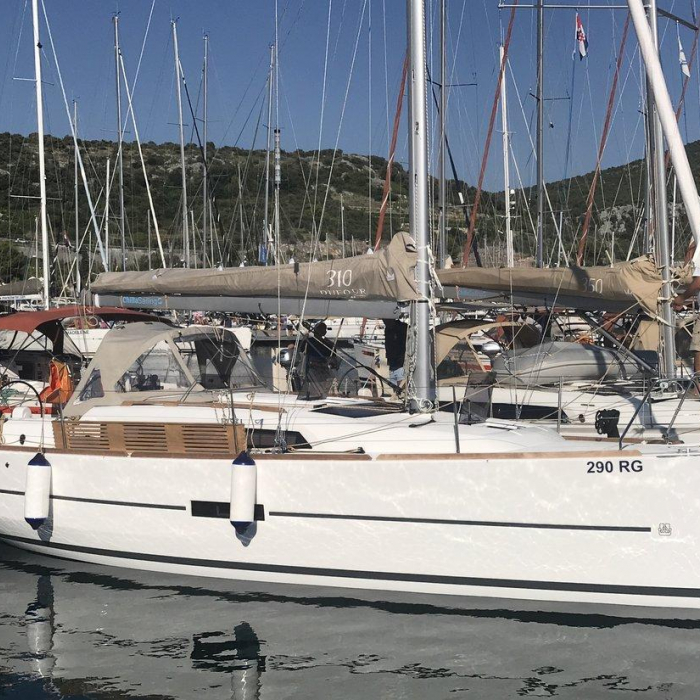 Mio | Dufour 310 GL photo 5