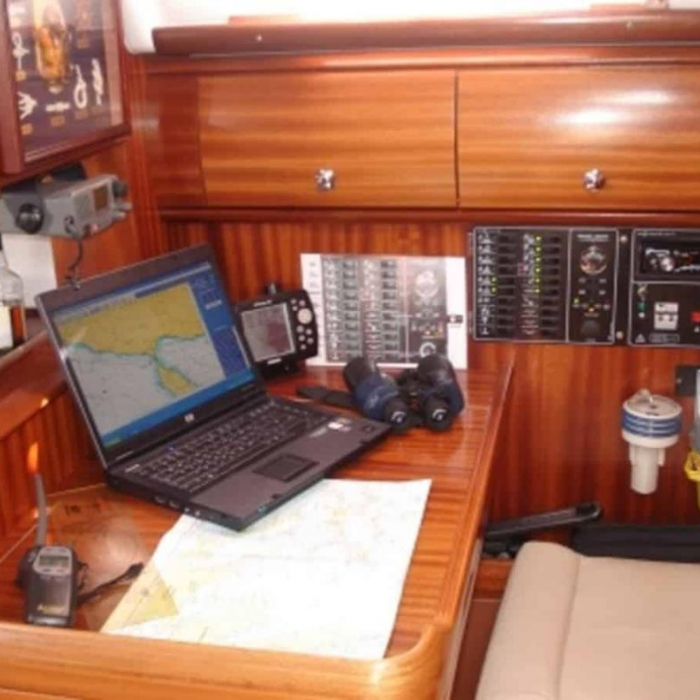 Noelle | Bavaria 38 photo 8