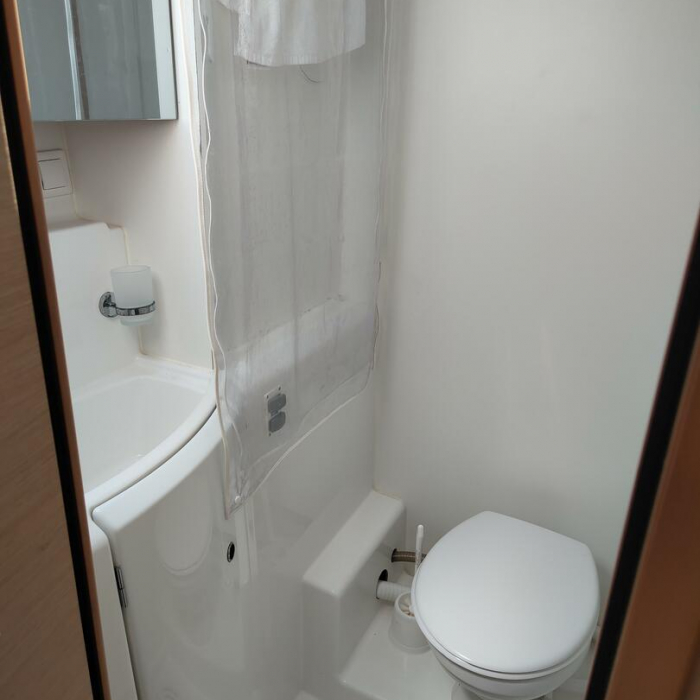 Santi | Lagoon 400 photo 1