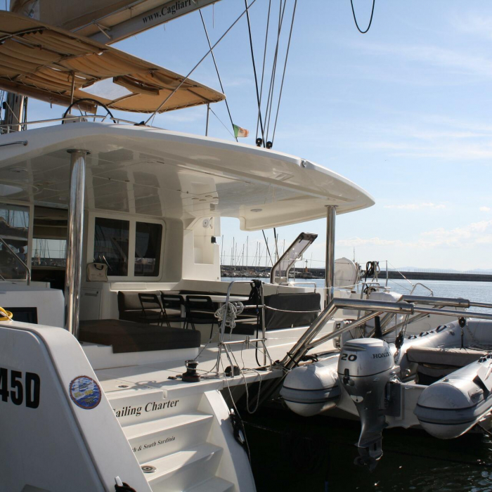 Cala Luna | Lagoon 52F photo 4