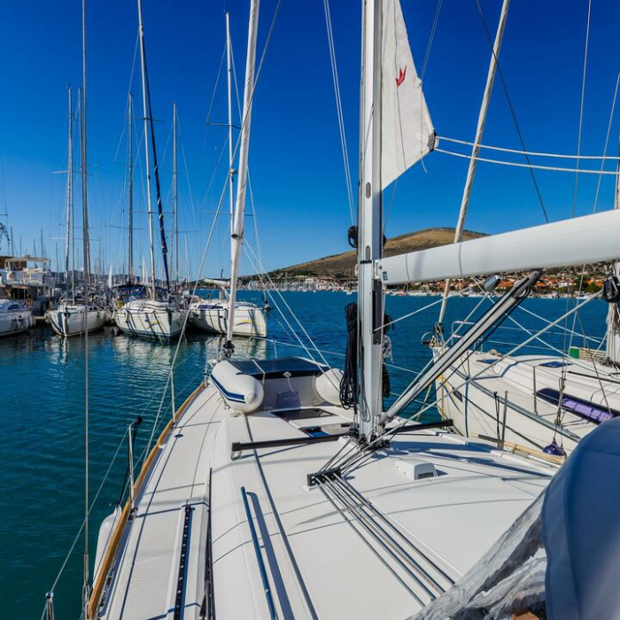 Obsession | Oceanis 38.1 photo 11