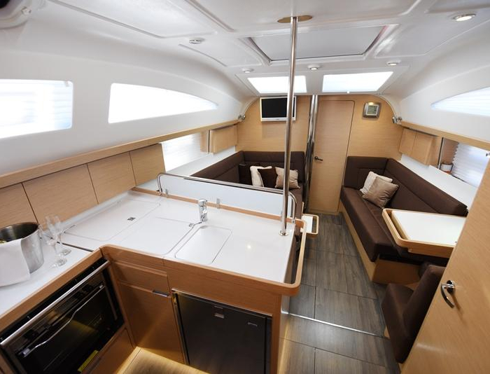 Vili | Elan Impression 40 photo 7