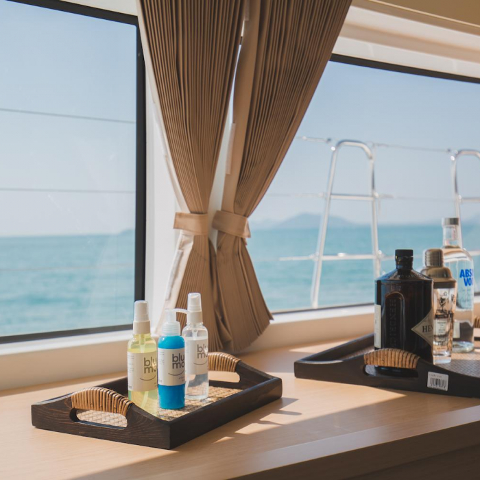 Blue Moon | Lagoon 52F photo 35