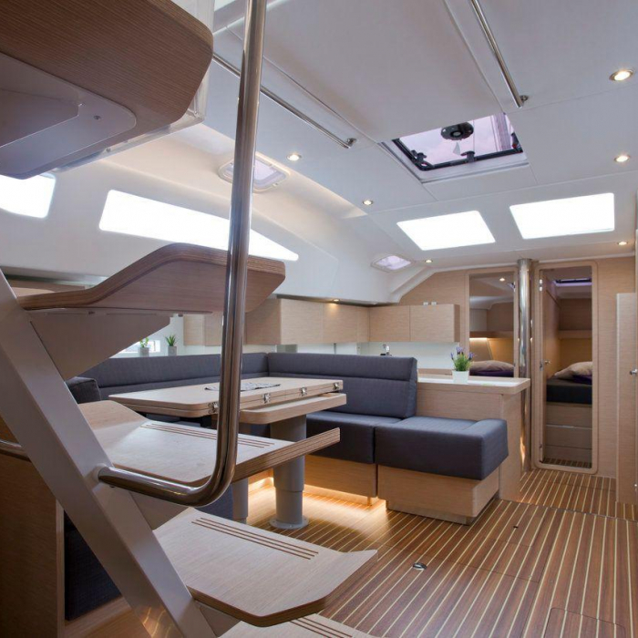 Vuschi | Elan 50 Impression photo 52