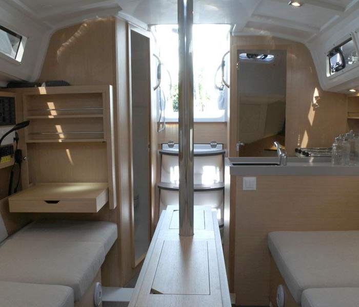 TEMPUS II BCN OC30.1 | Oceanis 30.1 photo 9