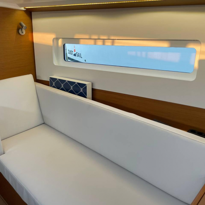 Just Happy | Sun Odyssey 380 photo 7