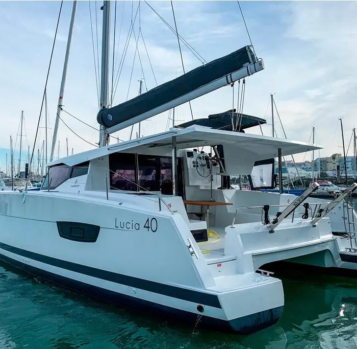 Merengue | Lucia 40 photo 1