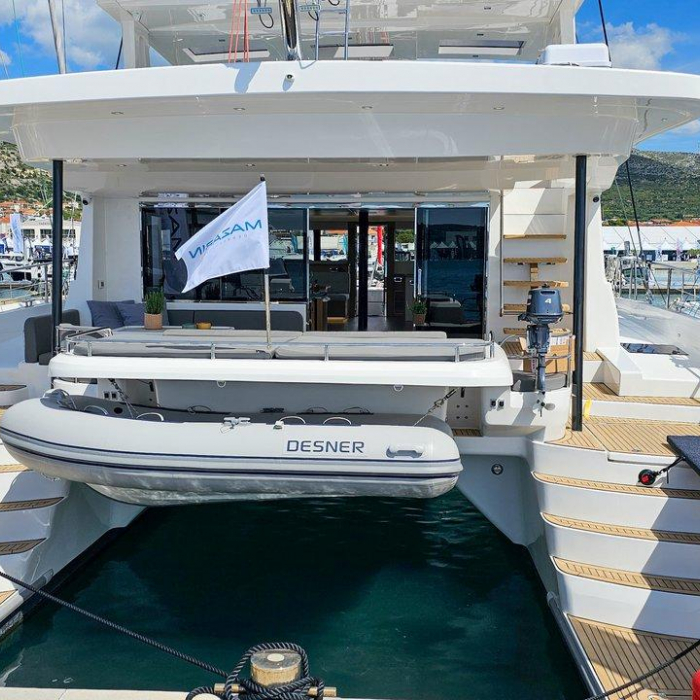 October | Mazarin 55 photo 4