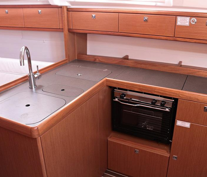 Andrea | BAVARIA C 37 BT photo 9