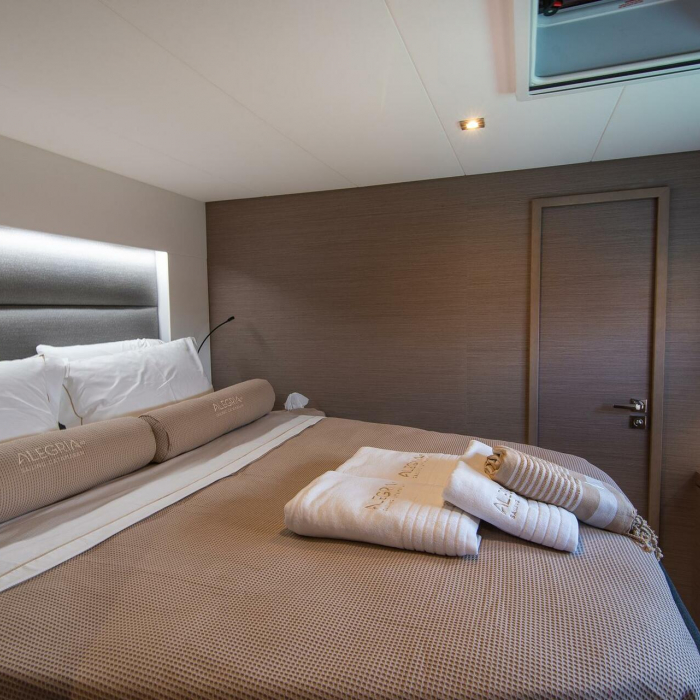 Crewed   "Alegria" | Fountaine Pajot - Saona 47 photo 21