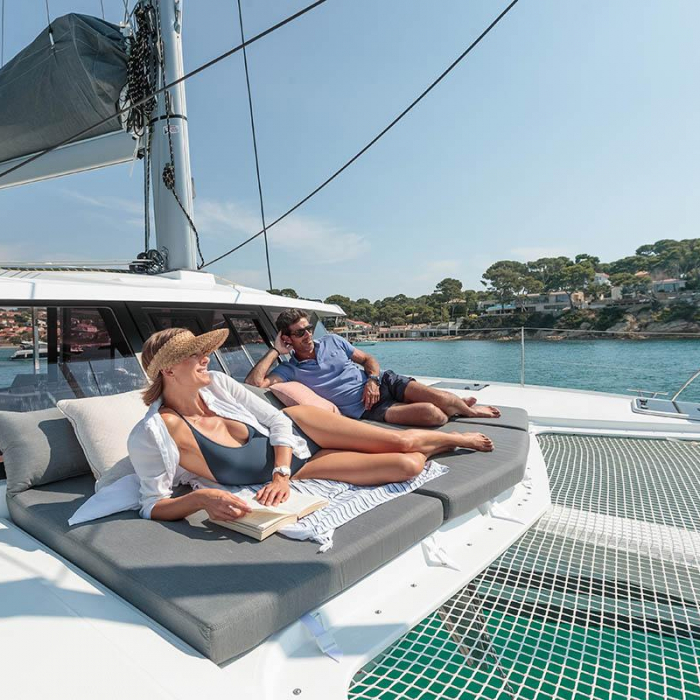 Monkey Puppy | Fountaine Pajot Isla 40 photo 14