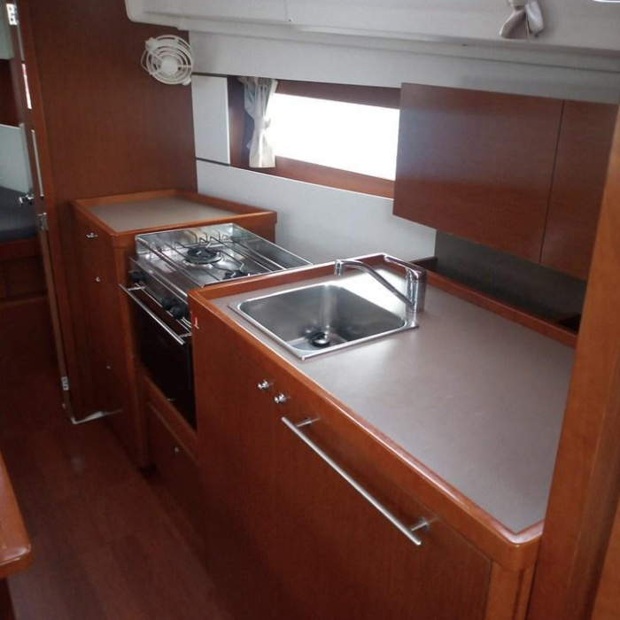 Beghe | Oceanis 35.1 photo 5