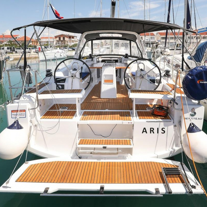Aris | Oceanis 35.1 photo 6