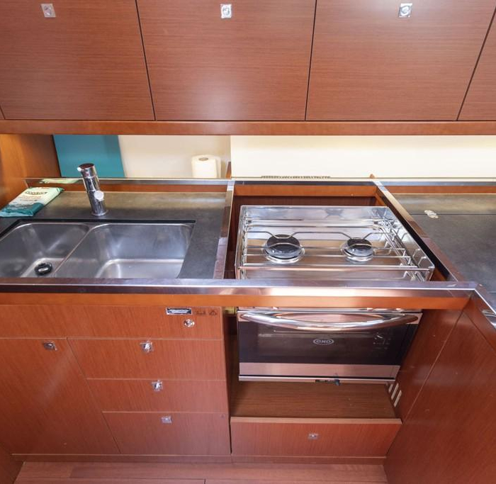 Avalon | Oceanis 45 photo 7