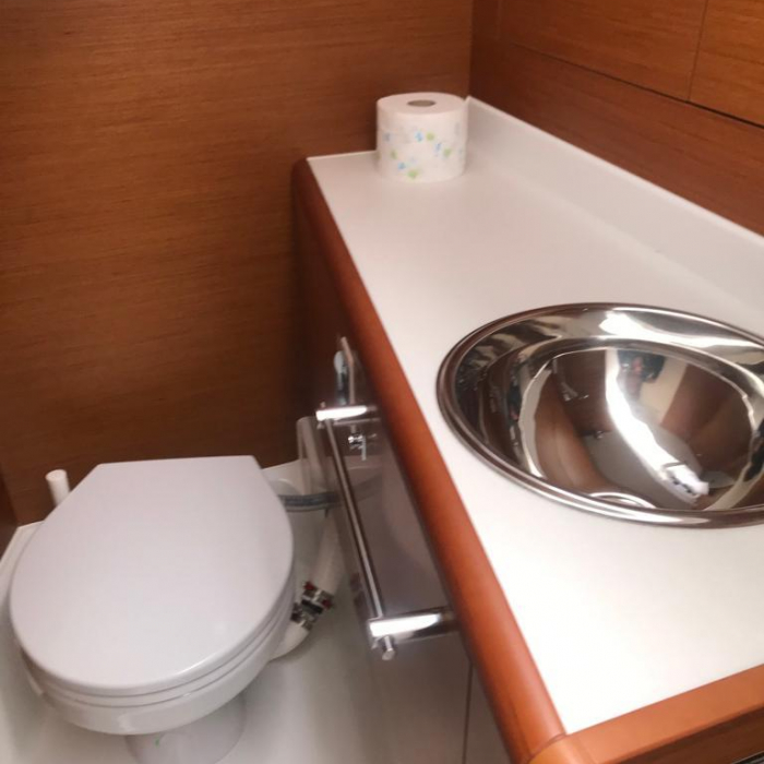 Alboran Limoncello (Las Galletas) | Sun Odyssey 419 photo 11