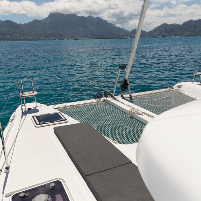 Vanessa | Lagoon 42 photo 35