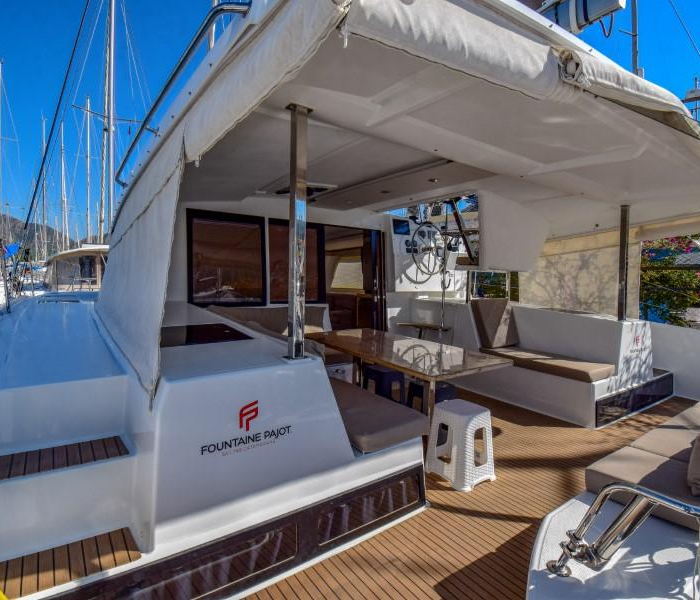 Amber | Lucia 40 photo 14