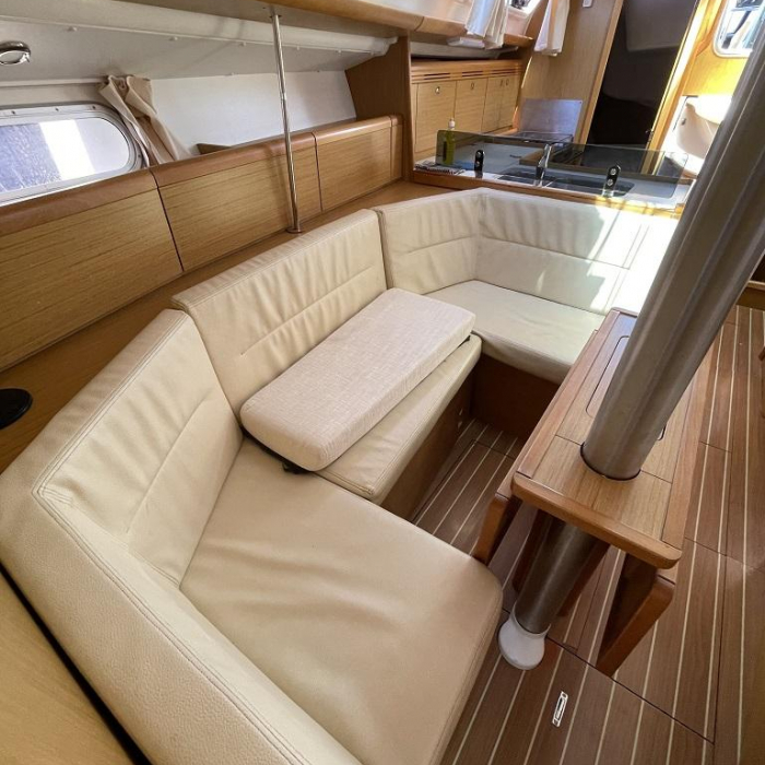 Mala | Sun Odyssey 36i photo 6