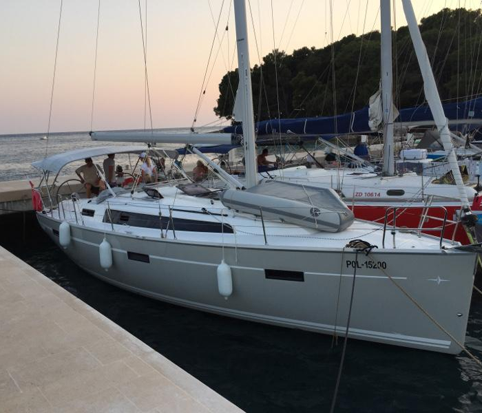 HM INO | Bavaria 37 Cruiser photo 1