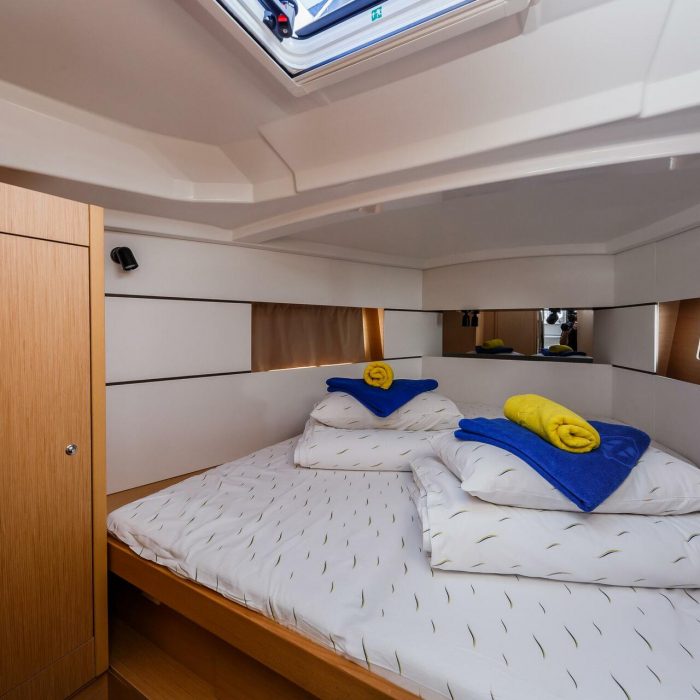 Pleasure | Oceanis 38.1 photo 4