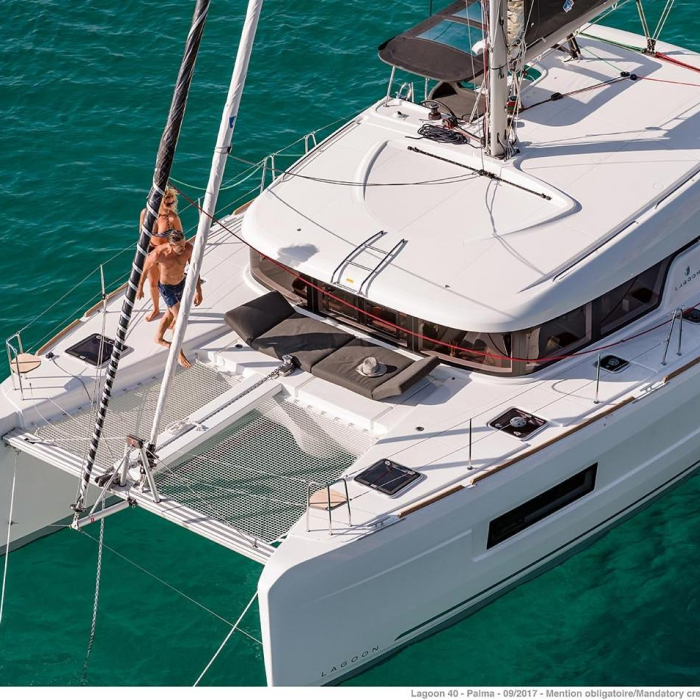 Nina (A/C, Gen 10KWA, watermaker, electric winch) | Lagoon 40 photo 1